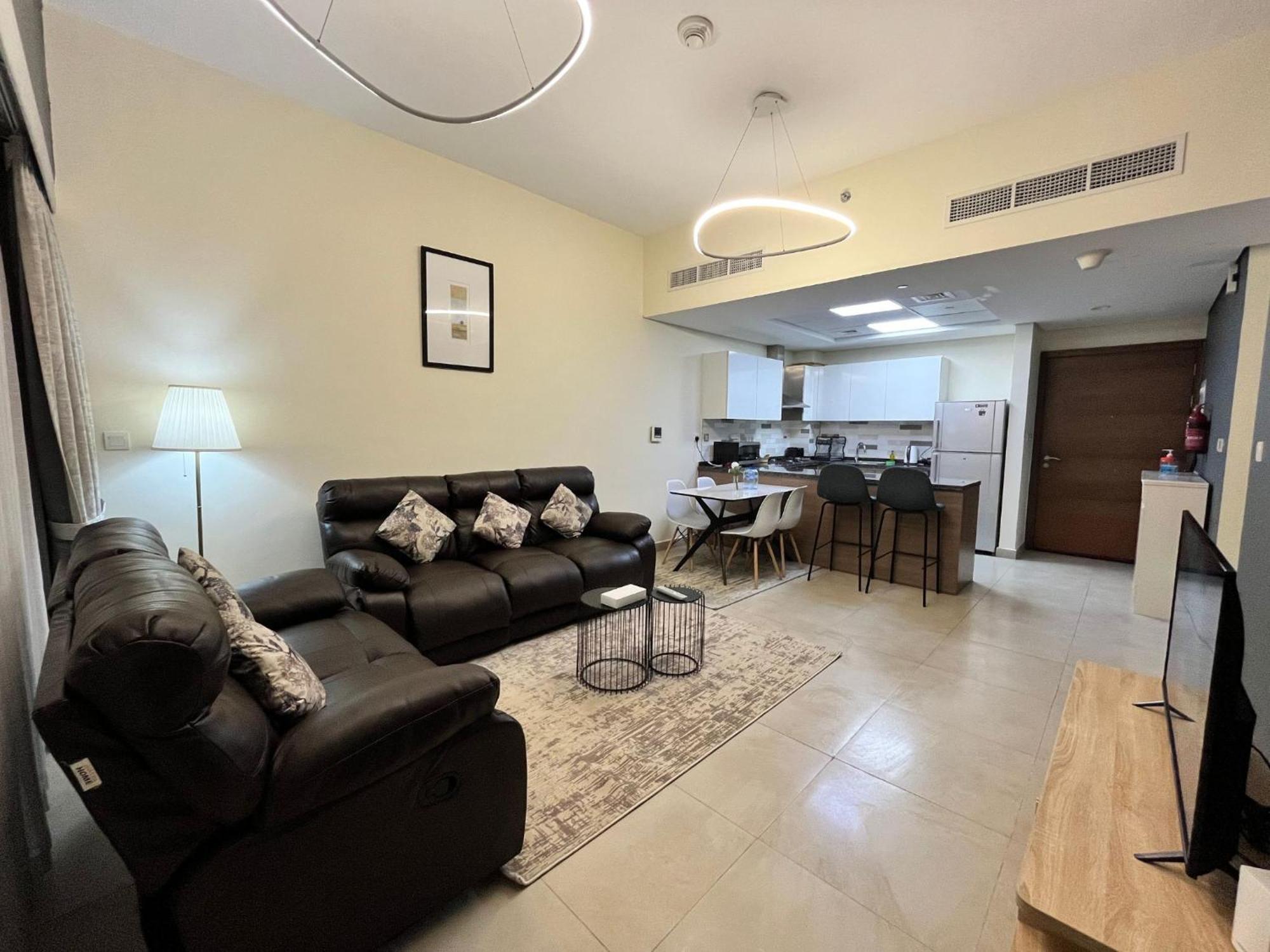 Trinity Holiday Homes - Spacious Modern Living 1Br & 2Br Unique Apartment Dubai Exterior photo