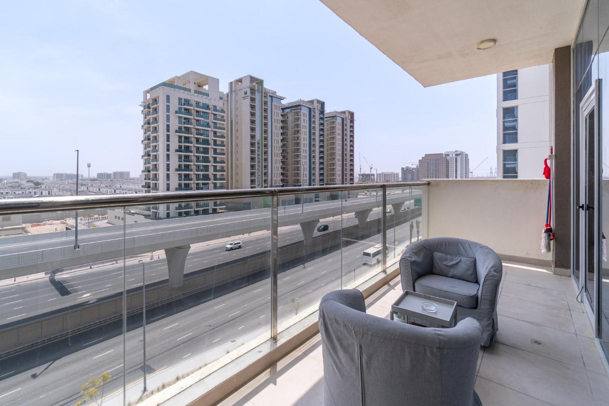 Trinity Holiday Homes - Spacious Modern Living 1Br & 2Br Unique Apartment Dubai Exterior photo